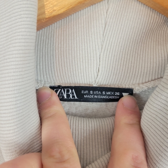 Zara Turtleneck‎ Cropped Sweatshirt Cream Tan Size Small - Picture 6 of 8